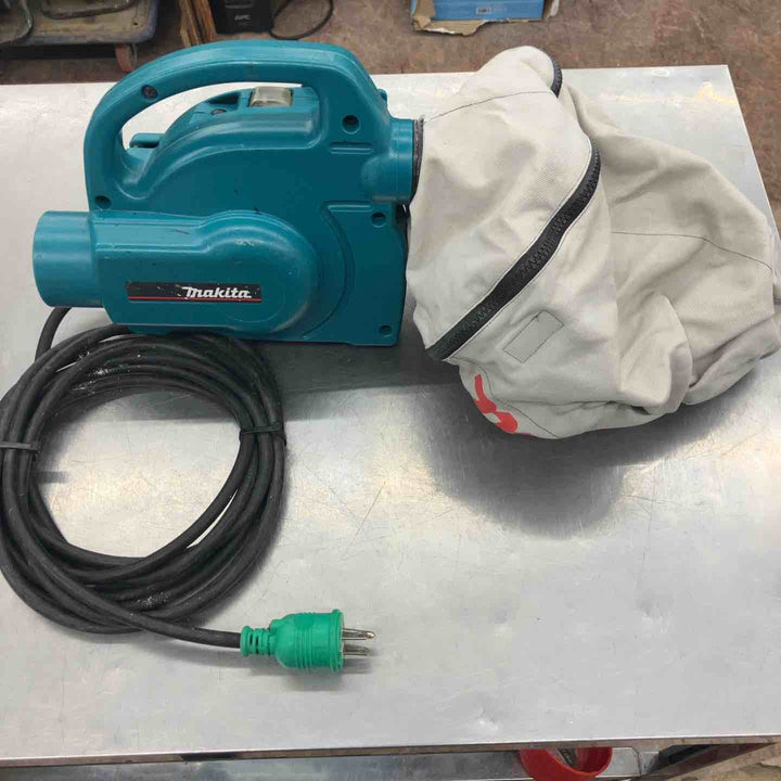 ★マキタ(makita) 小型集じん機 乾式 450(P)【所沢店】