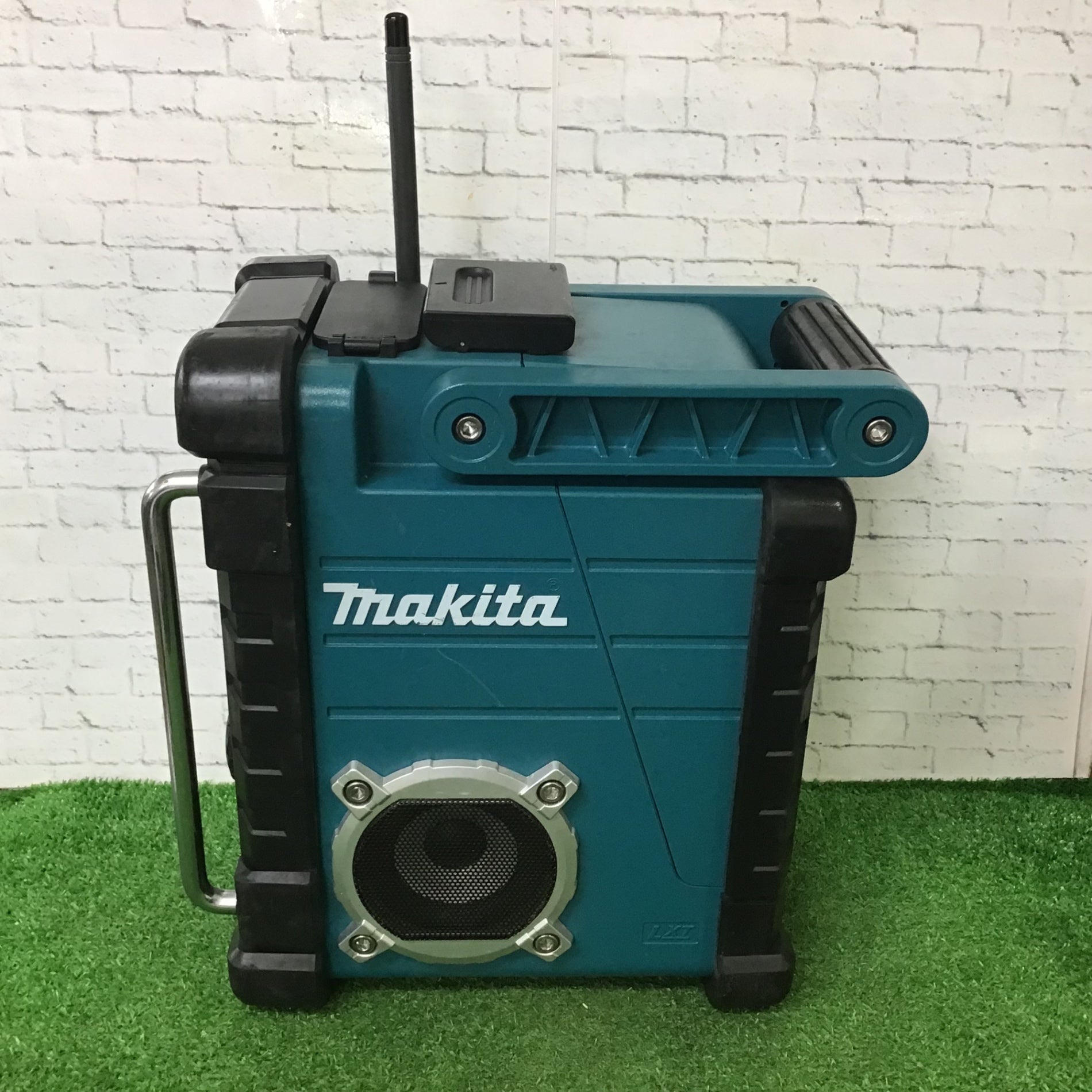 ○マキタ(makita) コードレスラジオ MR103【町田店】 – アクトツール