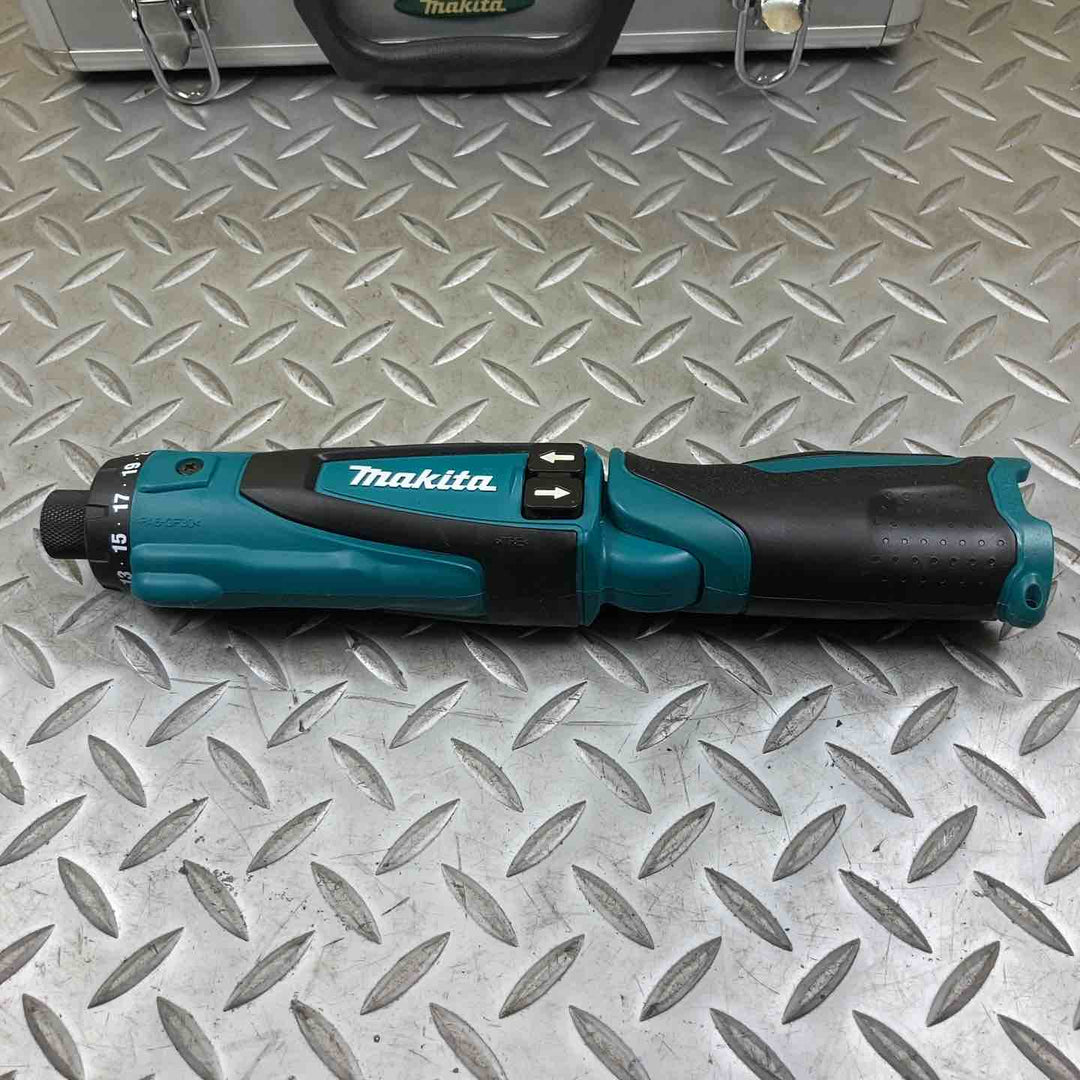 マキタ(makita) コードレスペンドライバドリル DF010DS【川崎店】