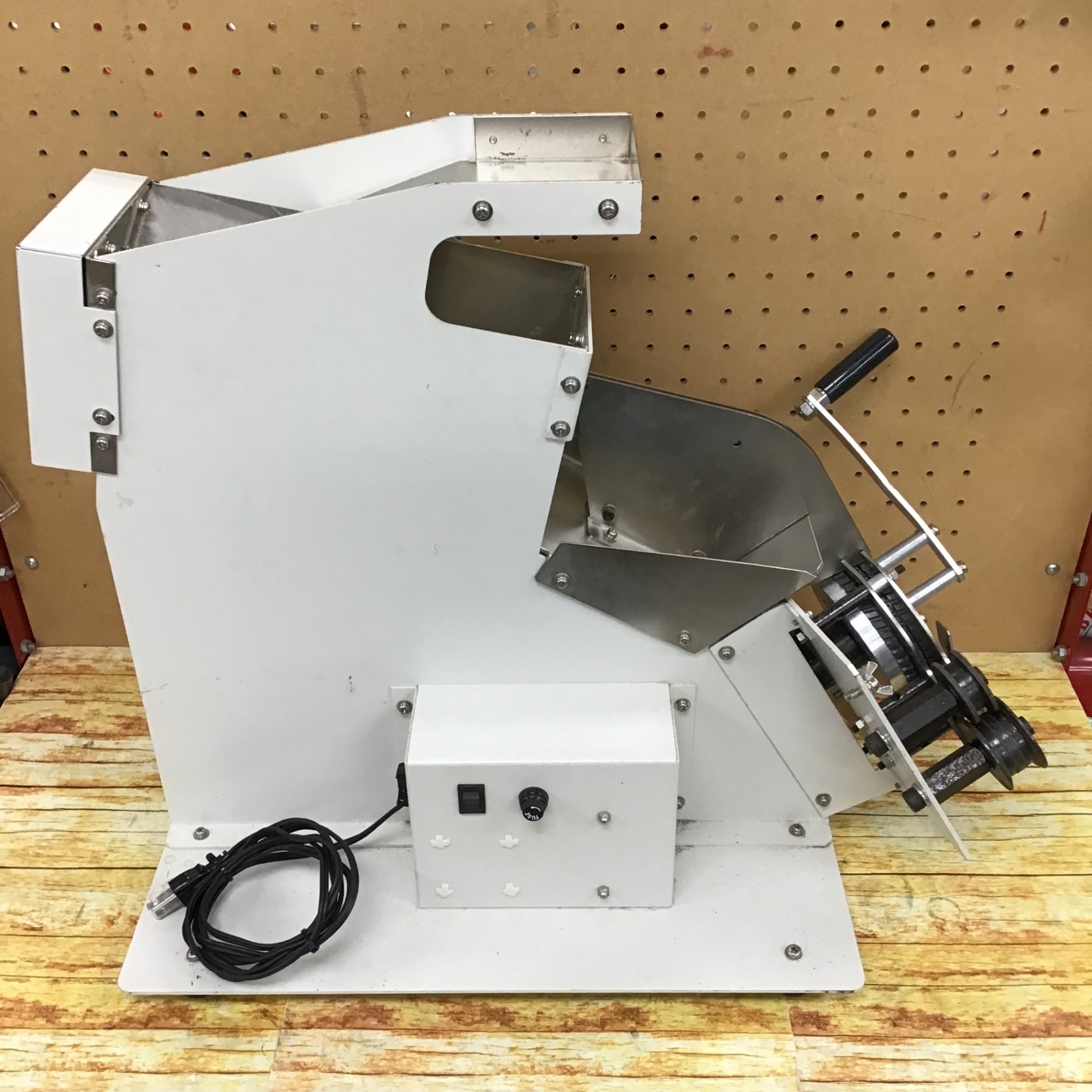 マックス(MAX) バラ釘連結機 WH-2【川崎店】 – アクトツールオンライン