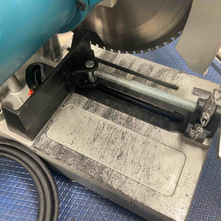 ☆マキタ(makita) 305mmチップソー切断機 LC1200【草加店】