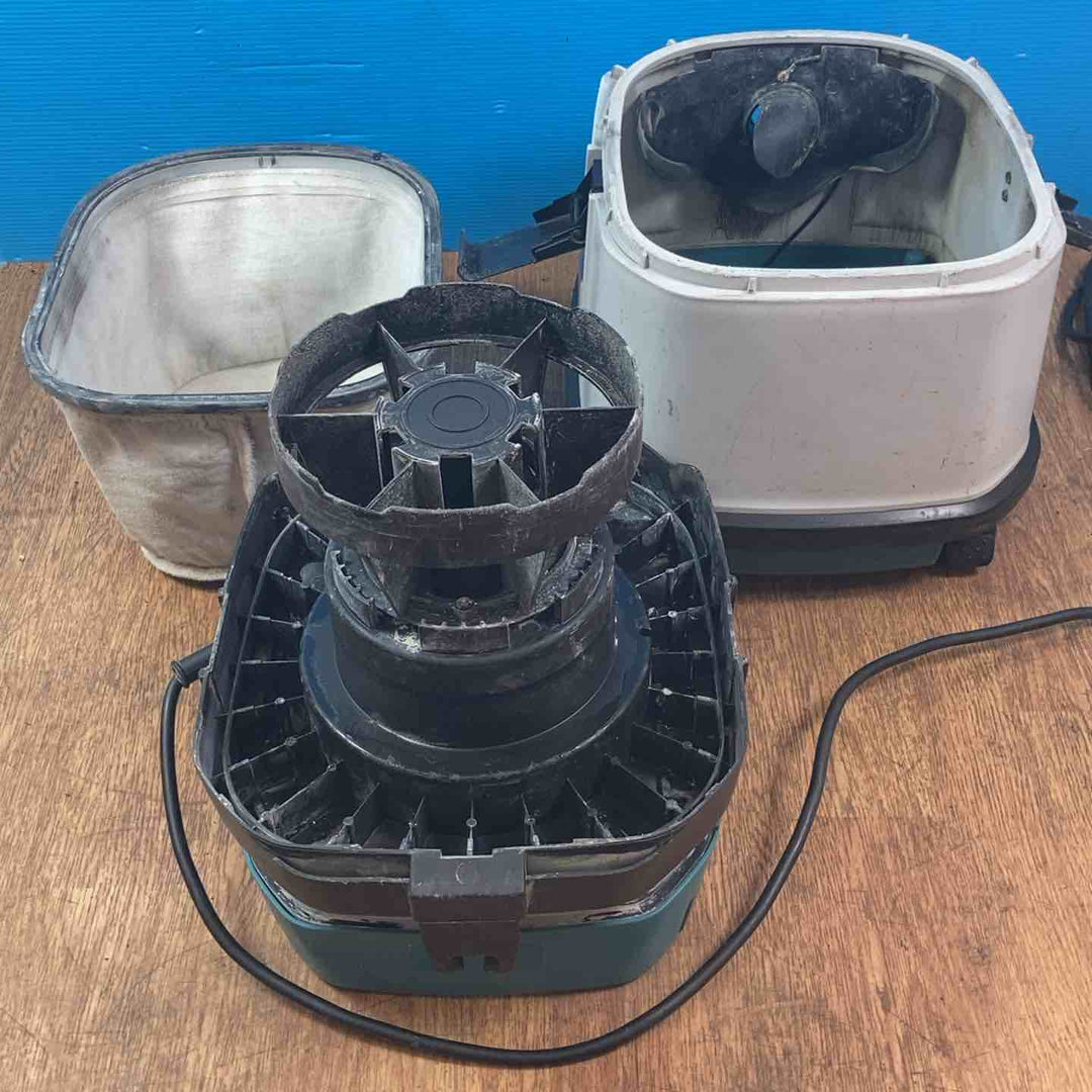 ★マキタ(makita) 集じん機 乾湿両用 474(P)【岩槻店】