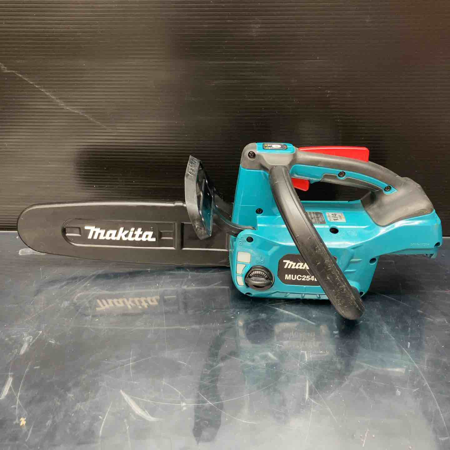 マキタ(makita) MUC254DZ 18V充電式チェーンソー 本体のみ【船橋馬込店】【店頭取引限定】【中古】ITQRRUT70V94 マキタ(makita) MUC254DZ 18V充電式チェーンソー 本体のみ【船橋馬込店