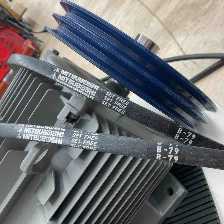 【店頭受取り限定】日立モーター 三相全閉外扇モータ（全閉外扇モータ 脚取付 200V） TFO-LKK 5.5kW 4P【川越店】