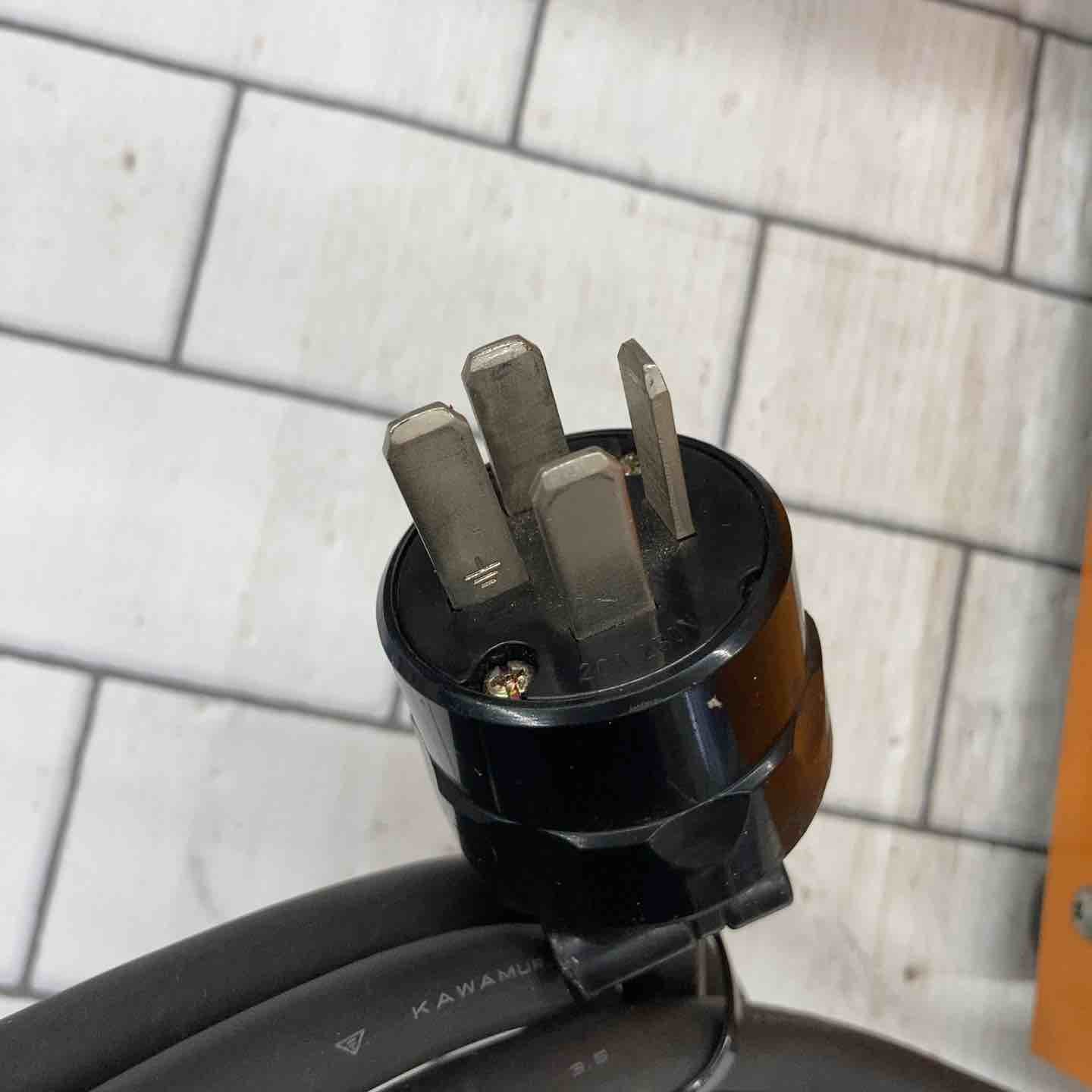 ◇キシデン(KISHIDEN) 変圧器 Y-3000W ボルマスター所沢店