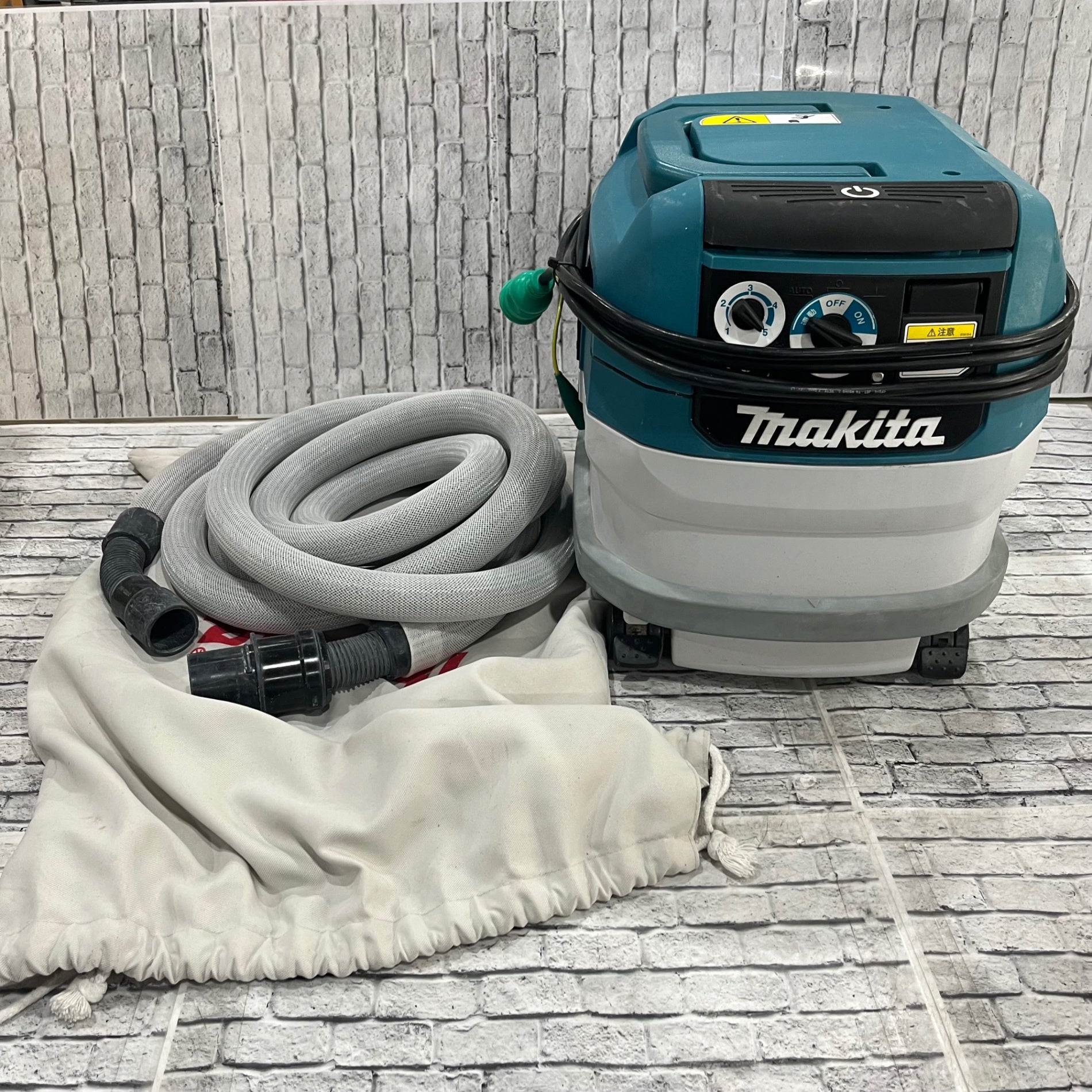☆マキタ(makita) 集じん機 乾式 VC0840【川口店】 – アクト ☆マキタ(makita) 集じん機 乾式 VC0840【川口店】 – アクト