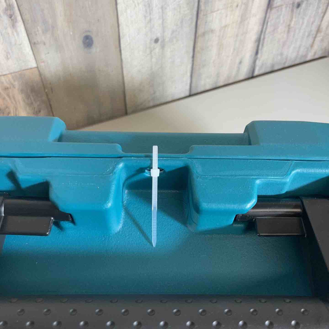 ★マキタ(makita)18V コードレスレシプロソー JR187DRGX ケースに凹みあり バッテリー2個付き純正品【戸田店】