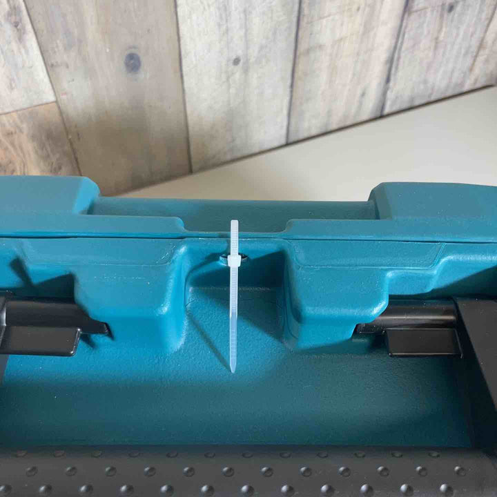 ★マキタ(makita)18V コードレスレシプロソー JR187DRGX ケースに凹みあり バッテリー2個付き純正品【戸田店】