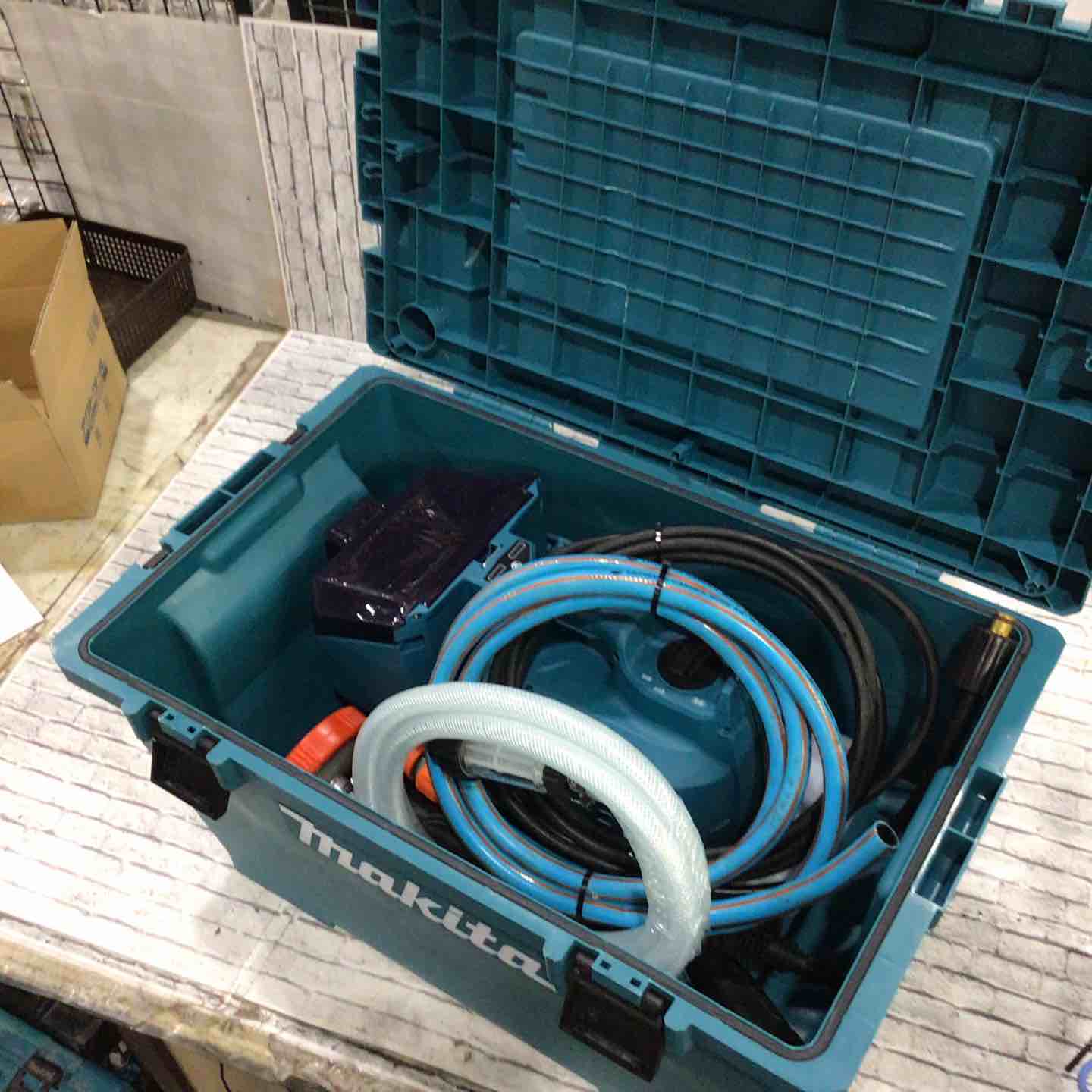 ☆マキタ(makita) コードレス高圧洗浄機 MHW080DZK【川口店】 – アクト