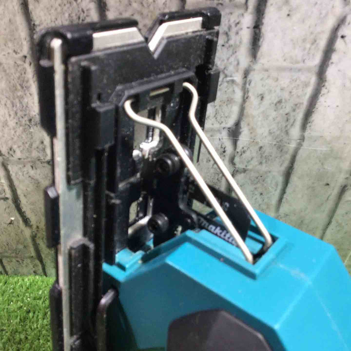 ★マキタ(makita) コードレスボードカッタ SD180DZ【川口店】