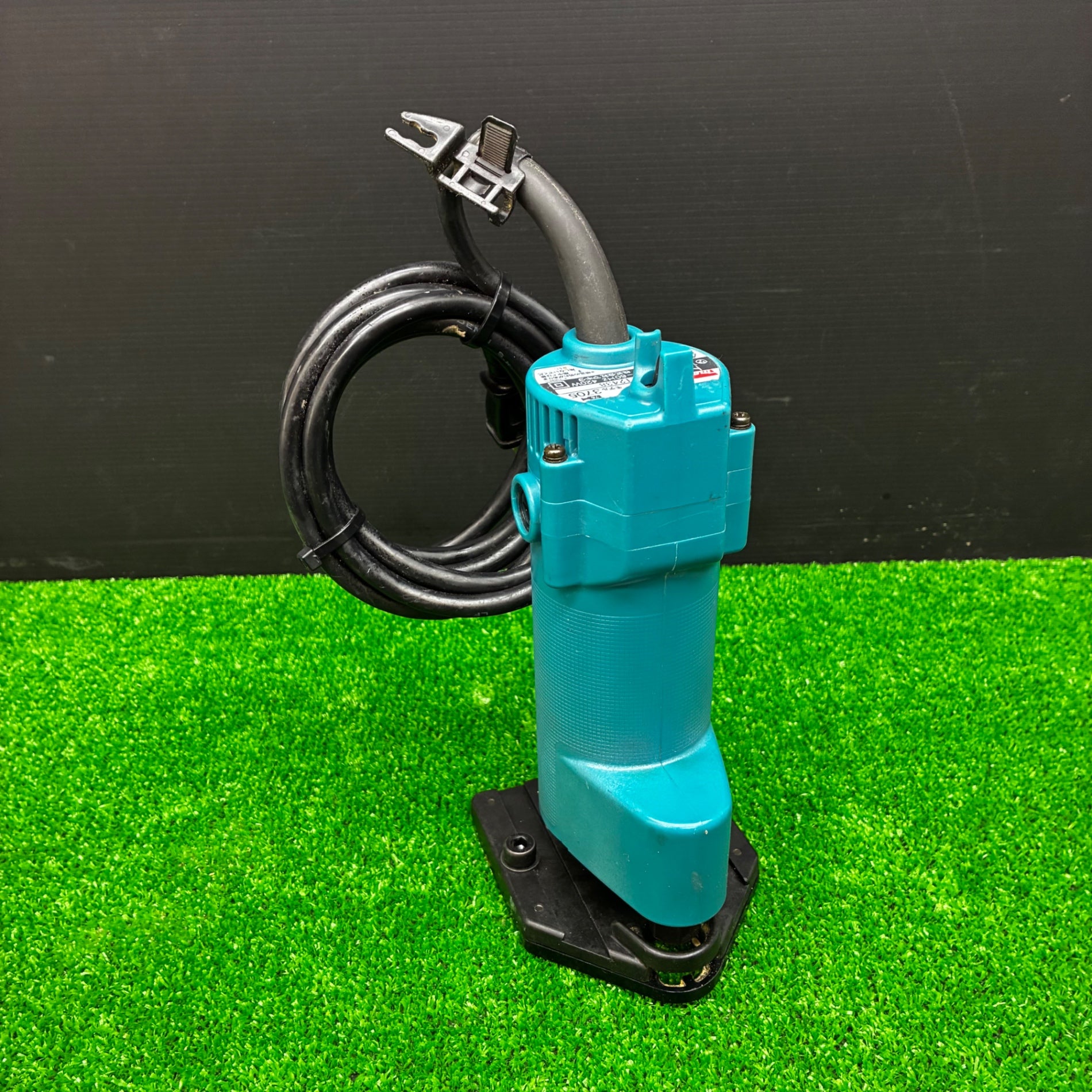 マキタ CO140DZ 充電式ボードトリマー【リライズ市川行徳店】【店頭取引限定】【中古】ITQA6R8ZVWK6 市川行徳店 - 工具電材買取販売リライズ｜安心・納得の査定で電動工具