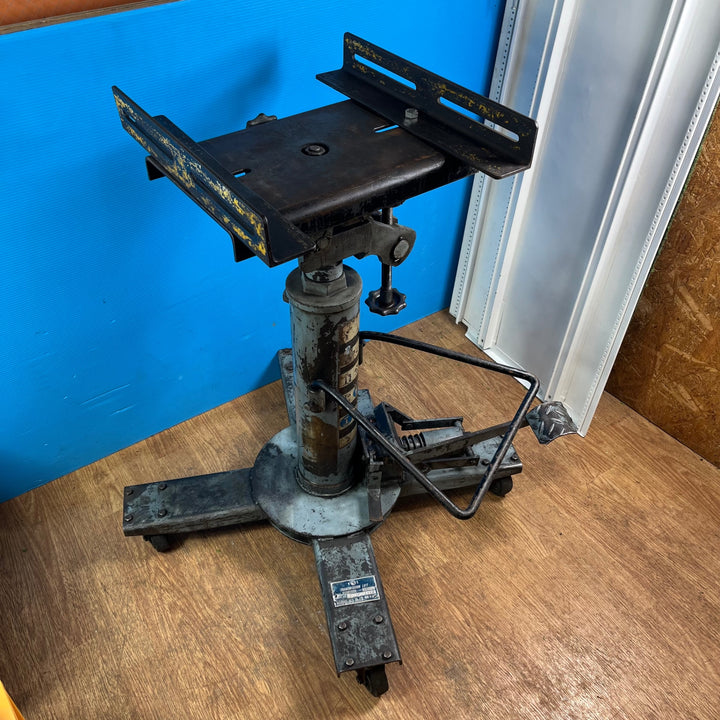 【店頭受取り限定】◇長崎ジャッキ ミッションリフト(軽自動車～普通自動車向け) ML-800【岩槻店】