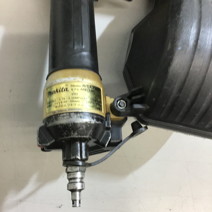 【中古品】★マキタ(makita) 50mm 高圧エア釘打ち機 AN533HSP1 ゴールド 【戸田店】