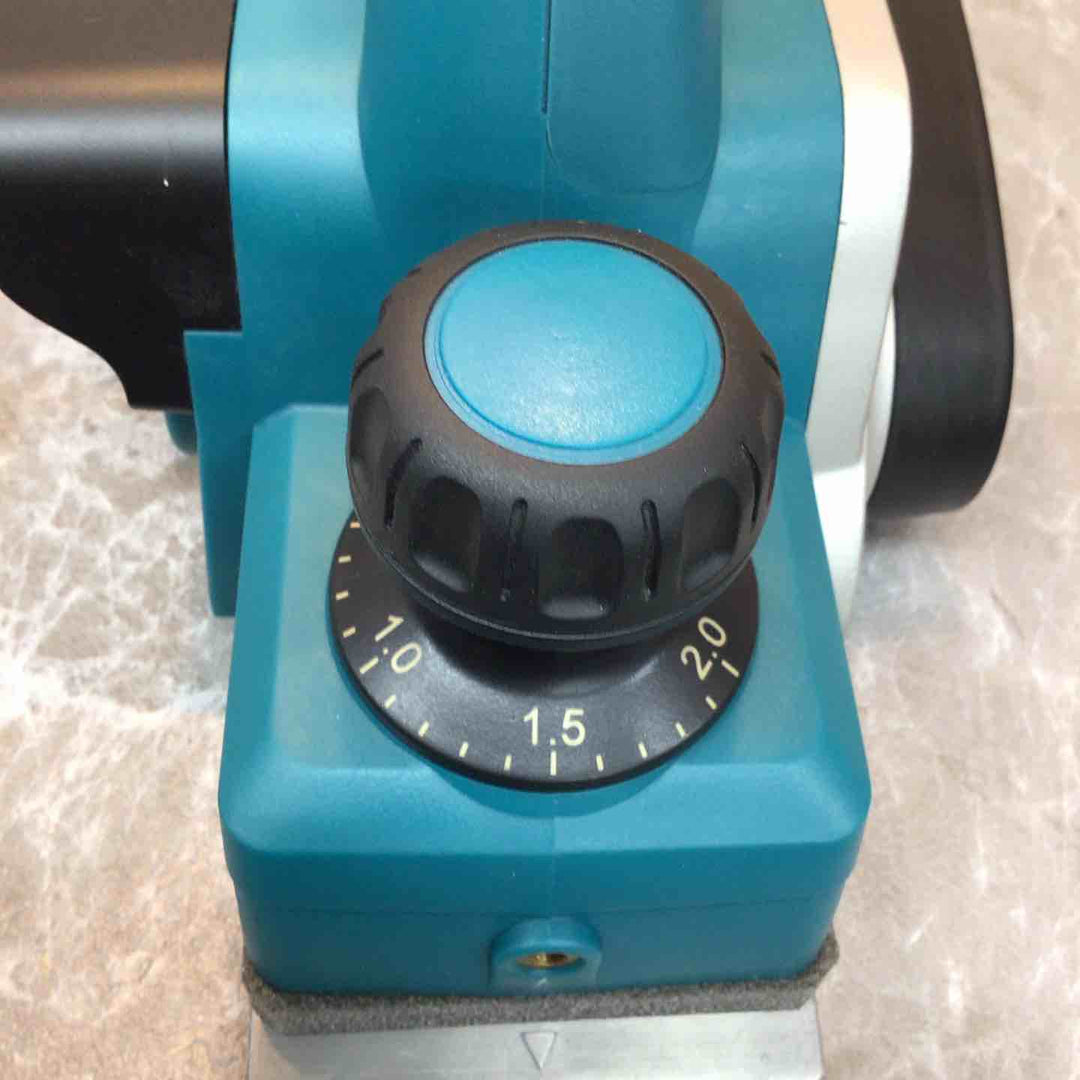 ★マキタ(makita) コードレスカンナ KP180DZ【八潮店】