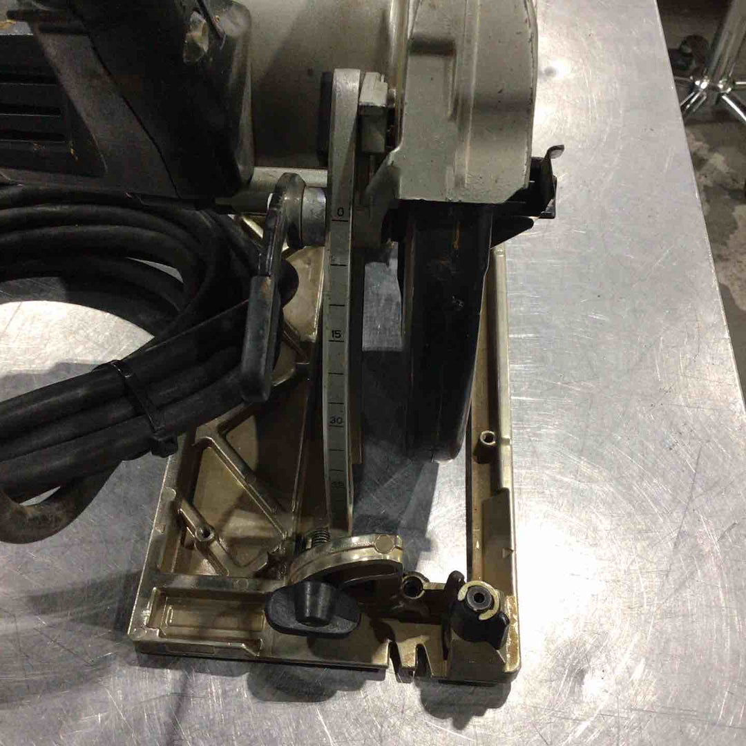 【中古品】 マキタ (makita) 電気マルノコ HS6301B 【藤沢店】