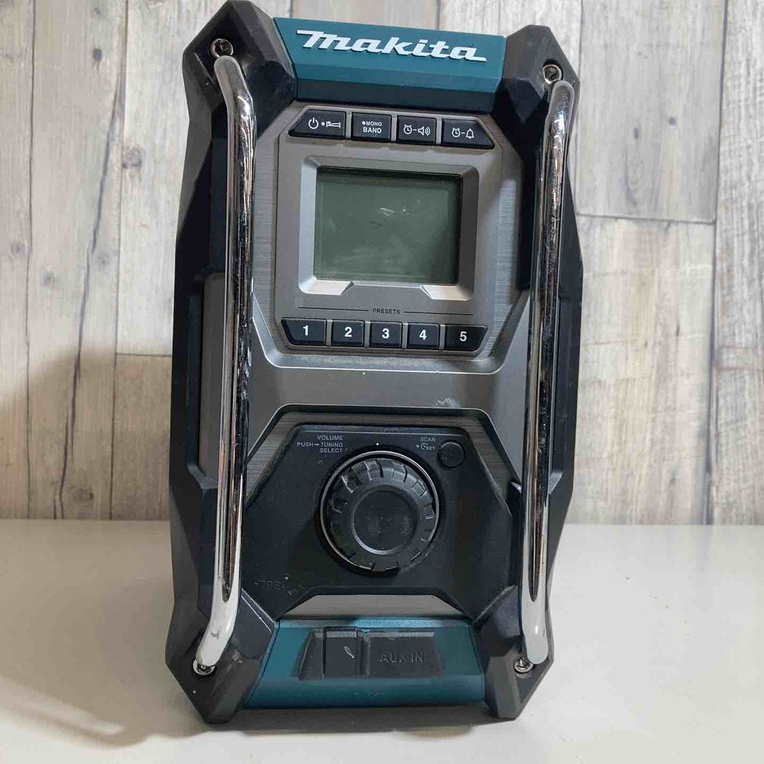 ◇マキタ(makita) 10.8-40Vコードレスラジオ MR001GZ ACアダプタ付き(アダプタ汚れ大)【戸田店】