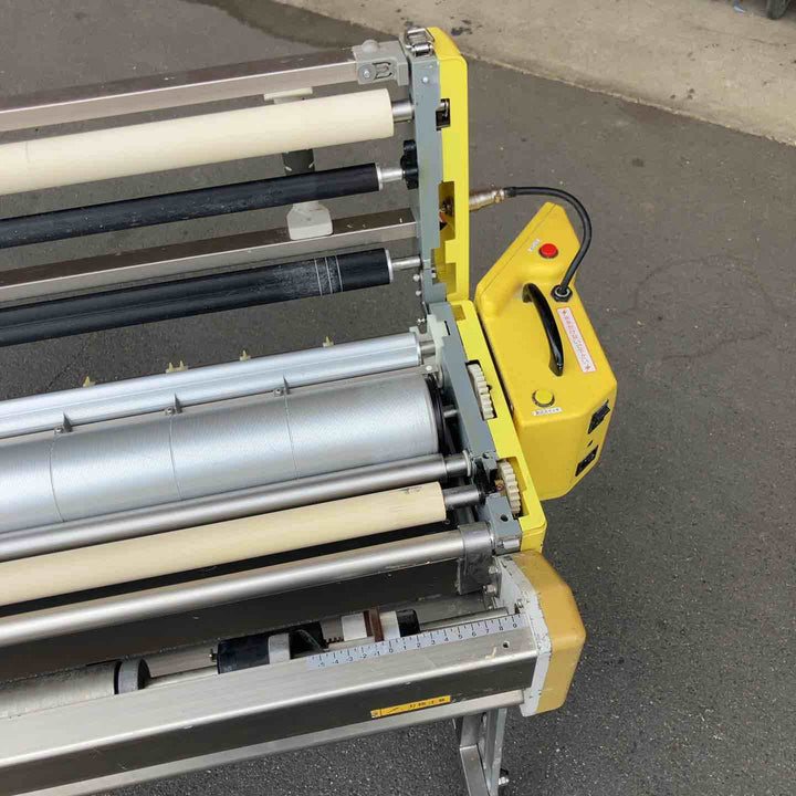 【ジャンク品扱い・店頭受取り限定】 極東産機/KYOKUTO 自動壁紙糊付機・PrimeμⅢ 【埼玉県桶川市】