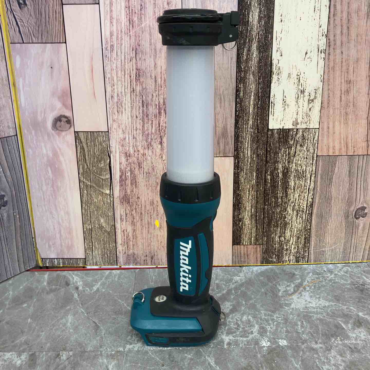 ☆マキタ(makita) コードレスワークライト ML807【八潮店】 – アクト