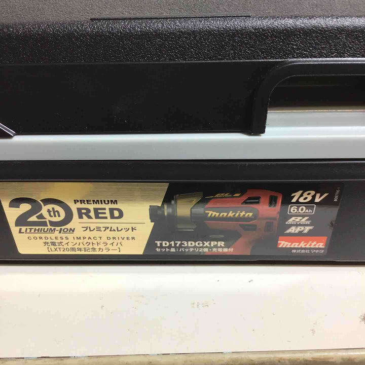 【未使用品】マキタ(makita) コードレスインパクトドライバー TD173 LXT20周年記念限定カラー プレミアムレッド 本体＋ケース【戸田店】