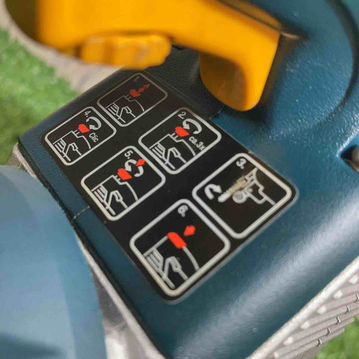 ◇ボッシュ(BOSCH) ジグソー GST85PBE 本体のみ【戸田店】