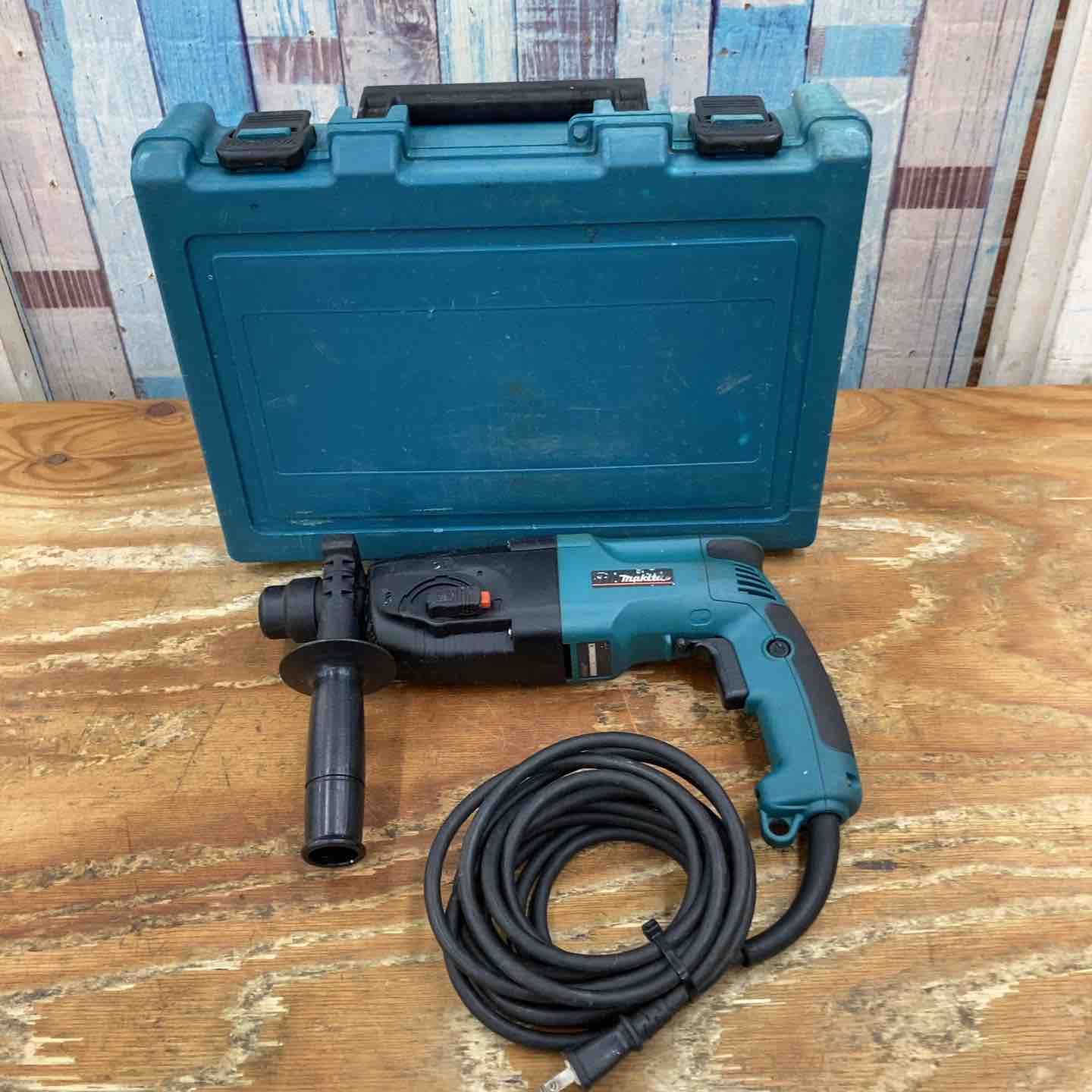 マキタ makita HR4002 ハンマードリル【リライズ野田愛宕店】【中古】 マキタ makita HR4002 ハンマードリル【リライズ野田愛宕店】【中古