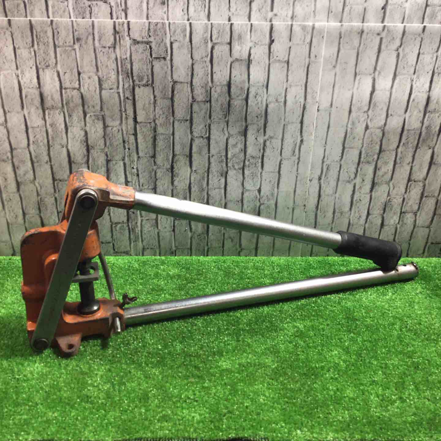 ◇ネグロス電工 パンチャ MAK-D チャンネル穴あけ工具 MAKD【川口店