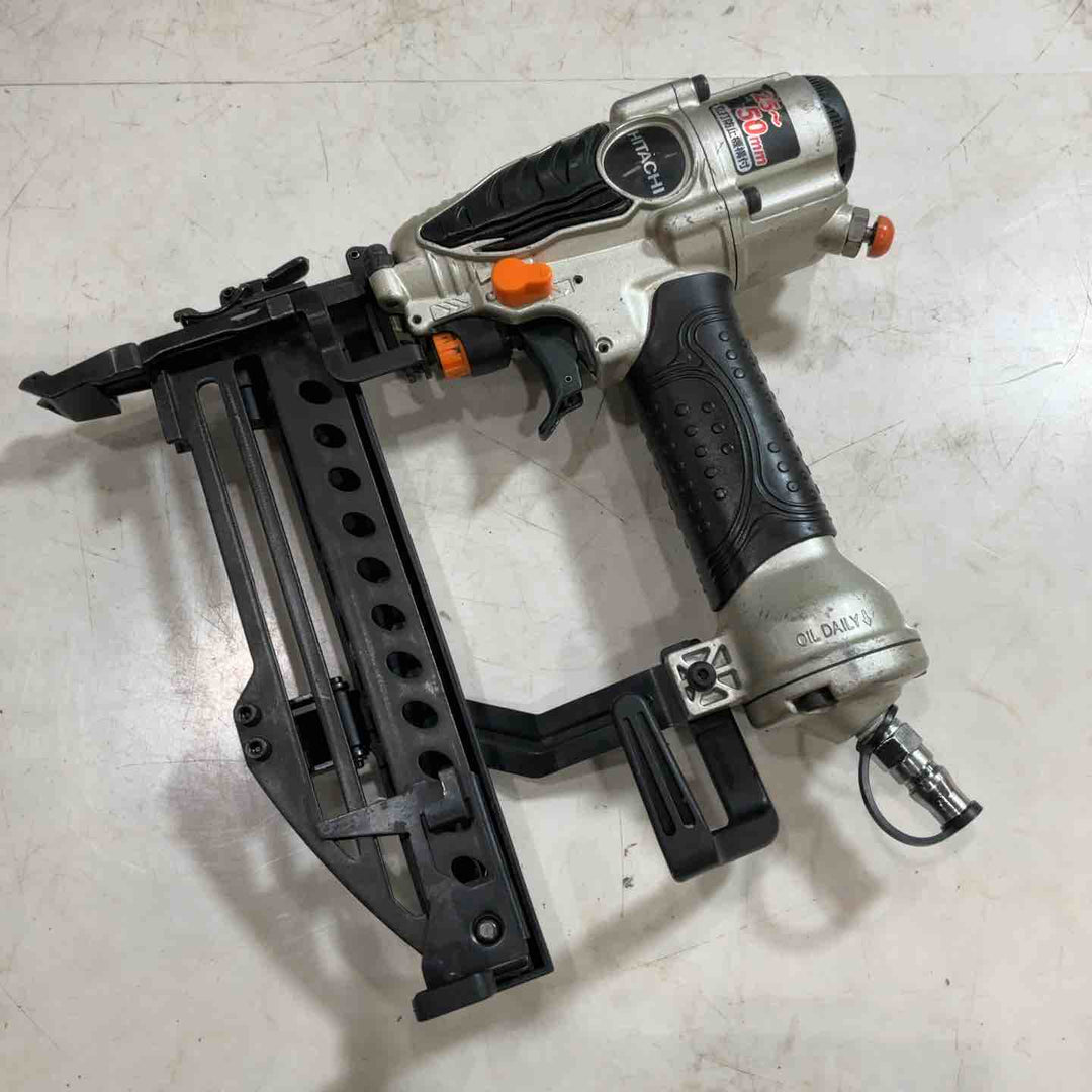 ☆ハイコーキ(HIKOKI ※旧:日立工機) 常圧フロアタッカ N5004MF【川口店】