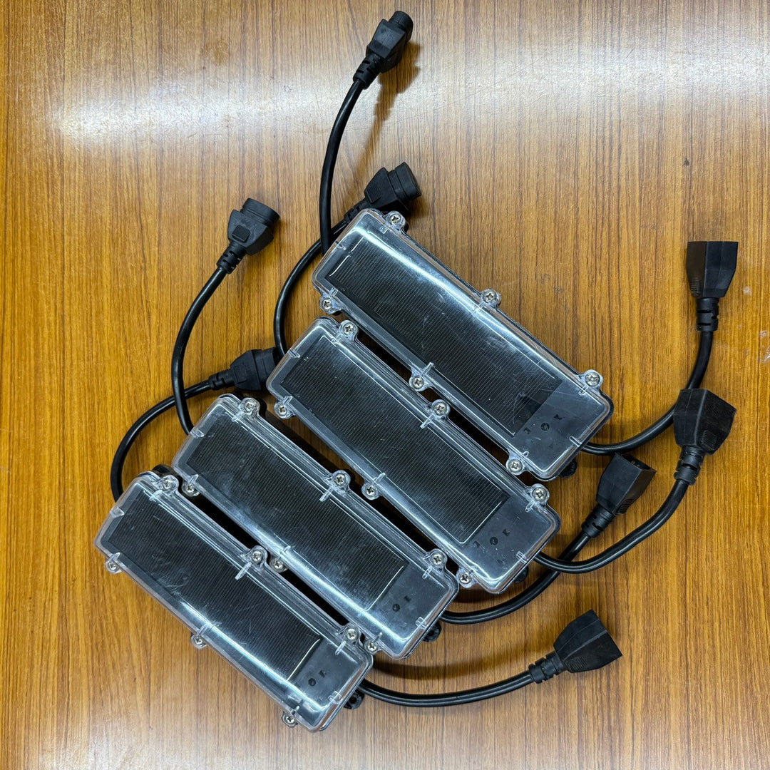 【中古】 ソーラーLEDチューブ 4点セット 4巻 コントローラ4機 駐車場 現場 安全 夜間点灯 保安灯 【桶川店】