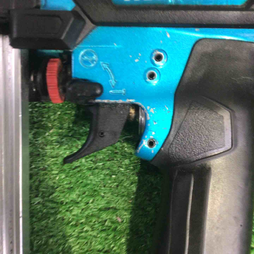 マキタ(makita) 高圧フィニッシュネイラ AF552HM【町田店】