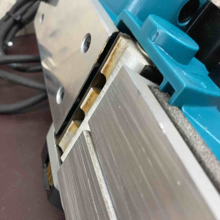 【中古品】マキタ(makita) 電気カンナ KP0800A【東大和店】