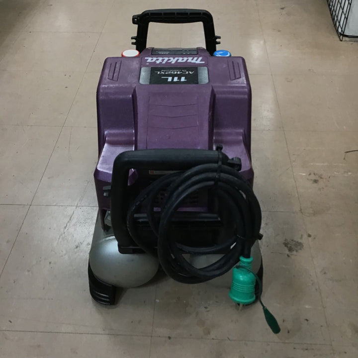 〇マキタ　エアコンプレッサー　AC462XLAP【草加店】