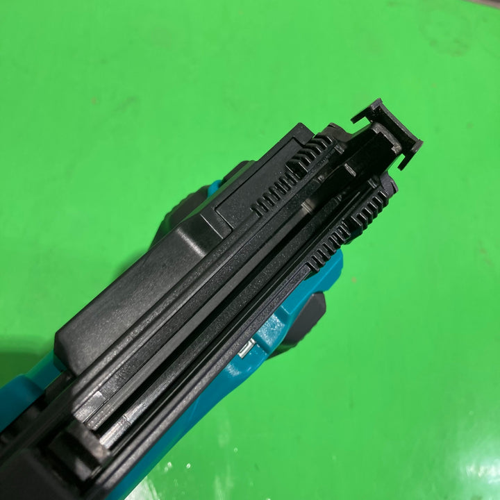 ★マキタ(makita) コードレスタッカー ST421DZK【町田店】