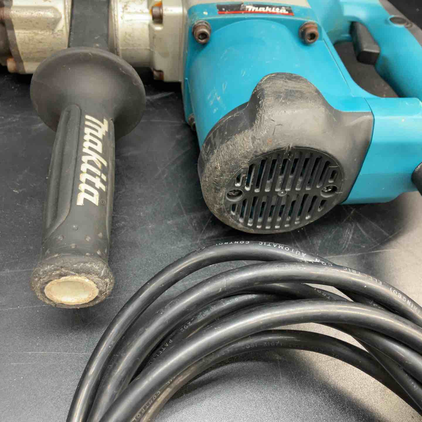 ☆マキタ(makita) 電動ハンマ HM0830【川越店】 – アクトツール