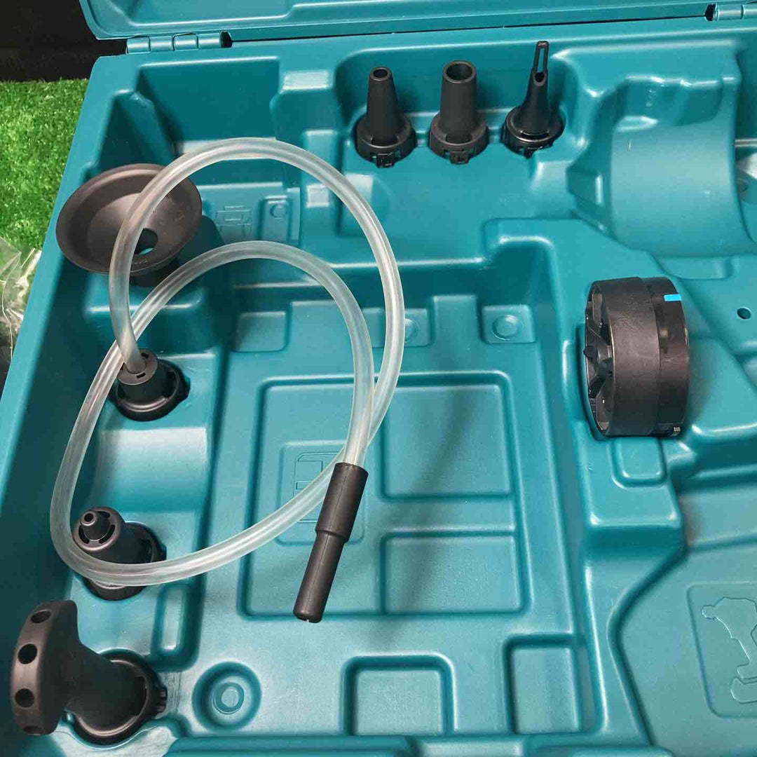 【美品】★マキタ(makita) コードレスエアダスタ AS180DZ 充電1回のバッテリー・充電器・ケース付！【岩槻店】