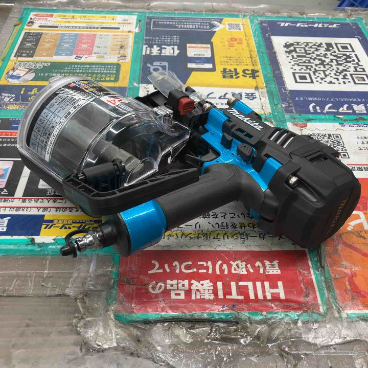 ★マキタ(makita) 高圧エア釘打ち機 AN936HM　本体のみ【戸田店】