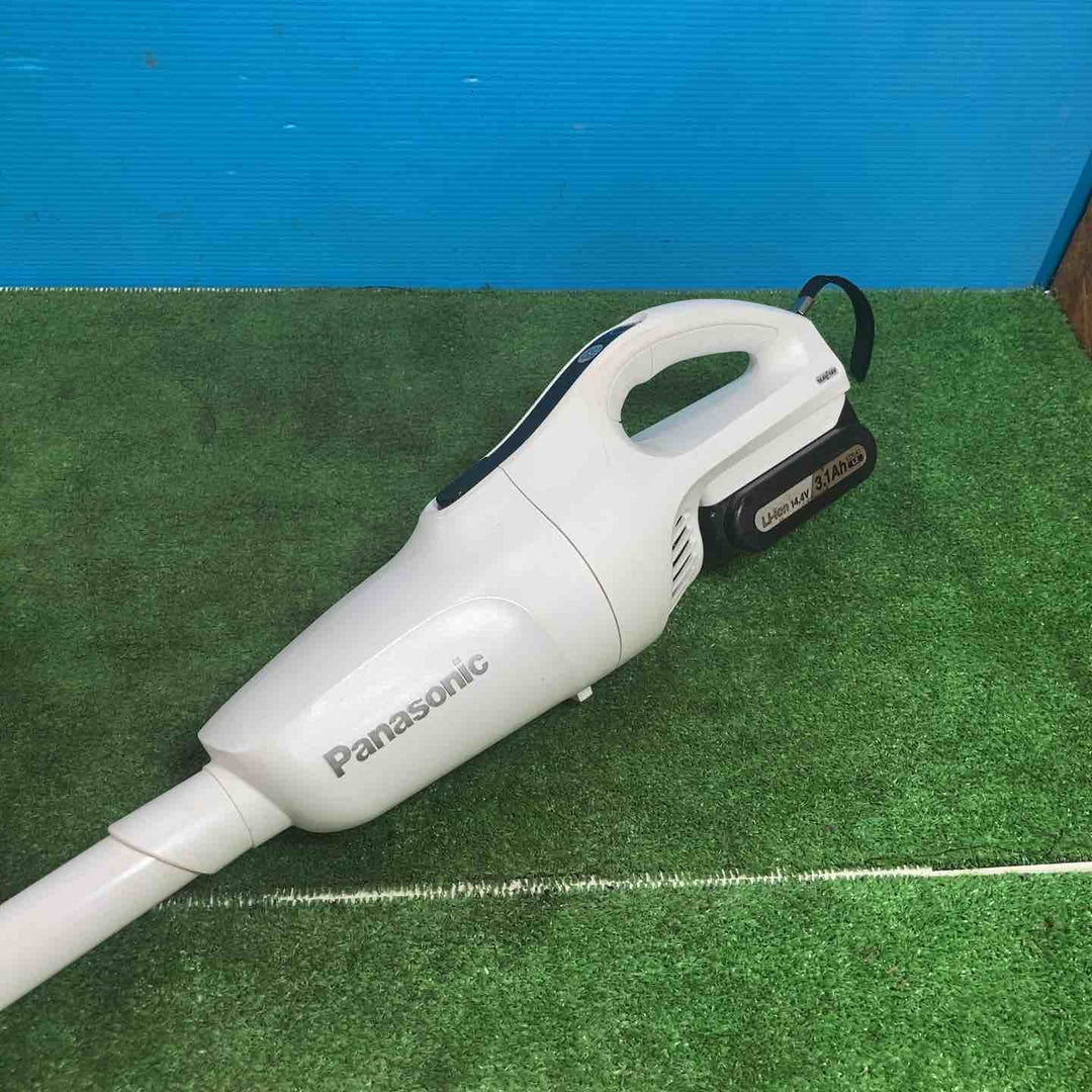 【中古品】パナソニック 充電スティッククリーナーEZ37A3デュアル(14.4V/18V対応)45W(18V使用時) EZ37A3LJ1F-W【岩槻店】