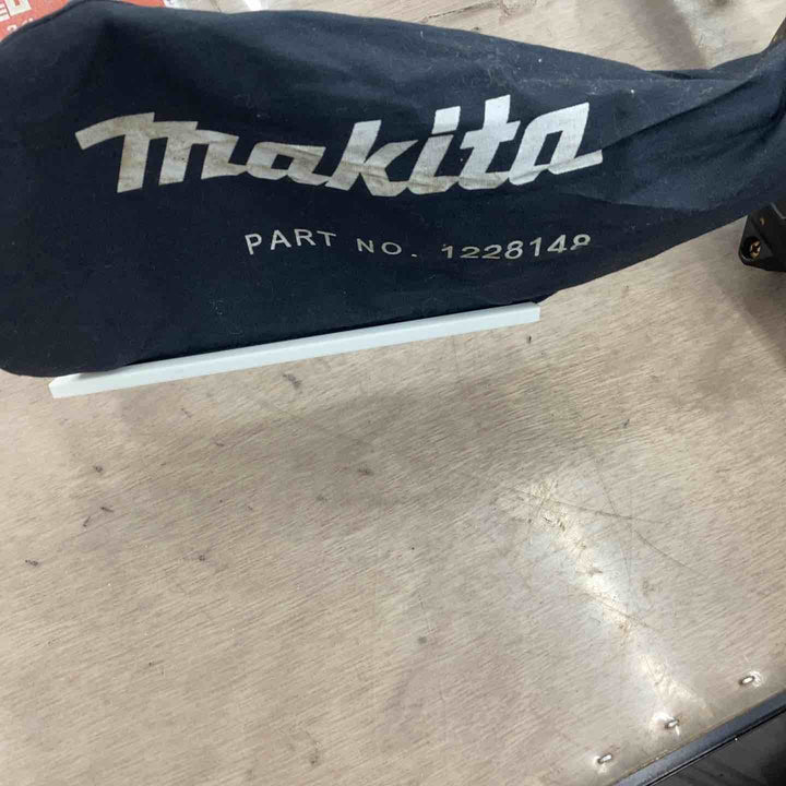 ☆マキタ(makita) コードレスブロワ UB182DZ【越谷店】