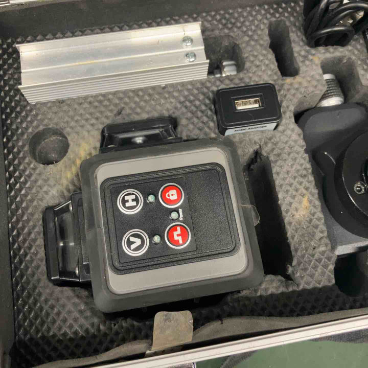 ◇テクノ グリーンレーザー墨出し器 ST-GS3B【戸田店】