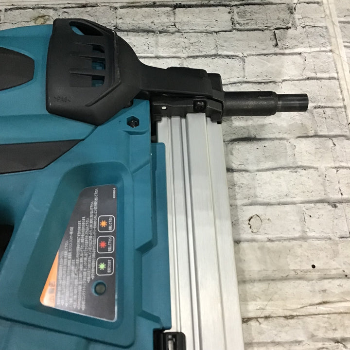 ★マキタ(makita) コードレスコンクリート用ガスピン打ち機 GN420C【川口店】