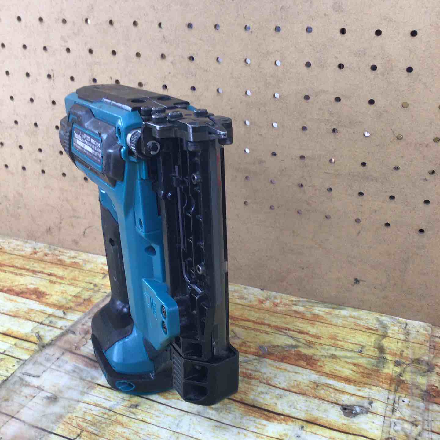 マキタ(makita) コードレスピンネイラ PT353DZ【川崎店】 – アクト