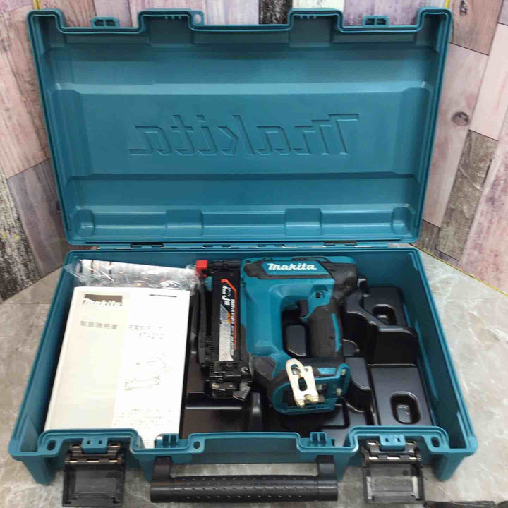 ★マキタ(makita) コードレスタッカー ST421DZK【八潮店】