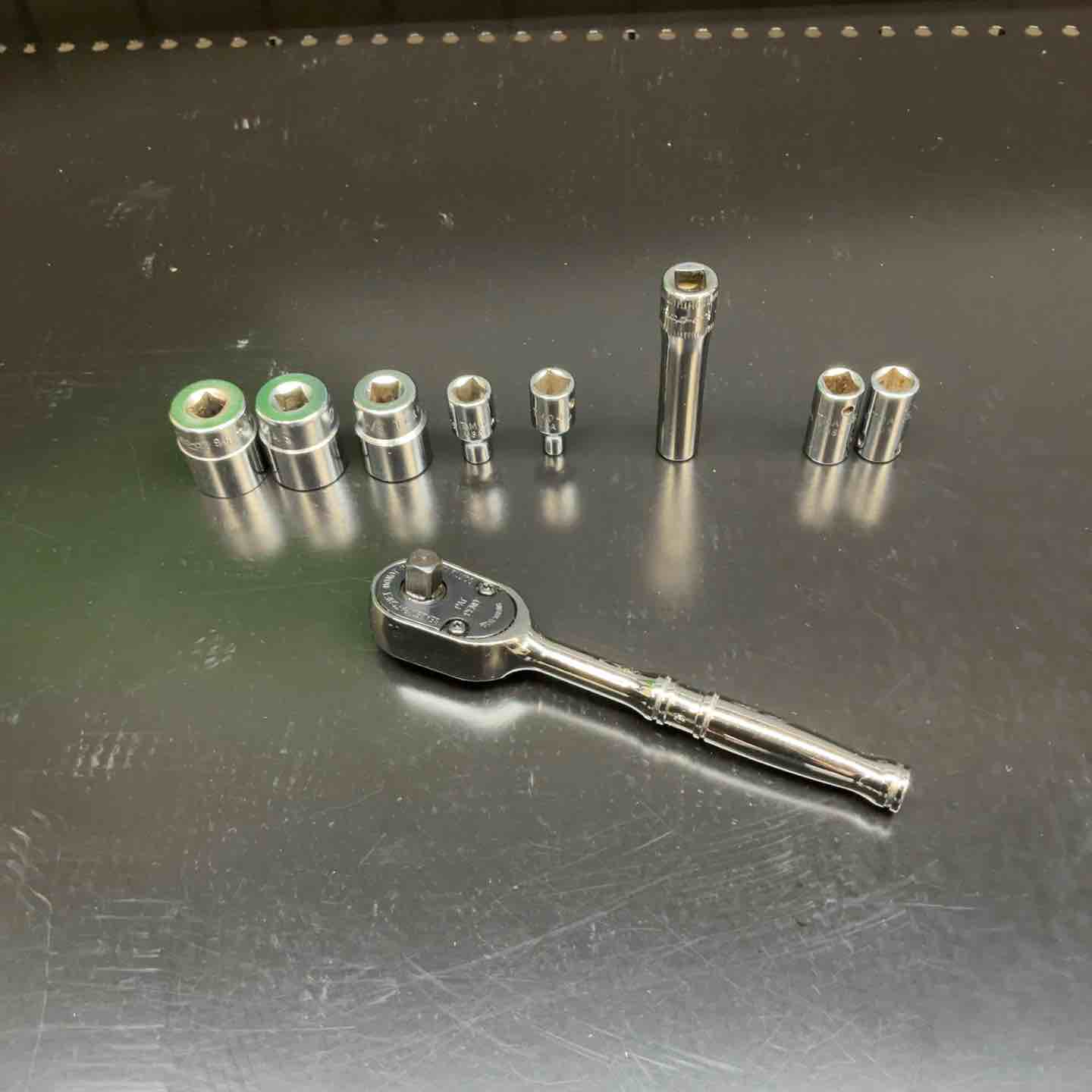 スナップオン 1/4ラチェットハンドル T72、ソケット TM18×2・16・6・04、STMMD7、TMA4.5・3.5【藤沢店】 スナップオン 1/4ラチェットハンドル T72、ソケット TM18×2・16・6・04