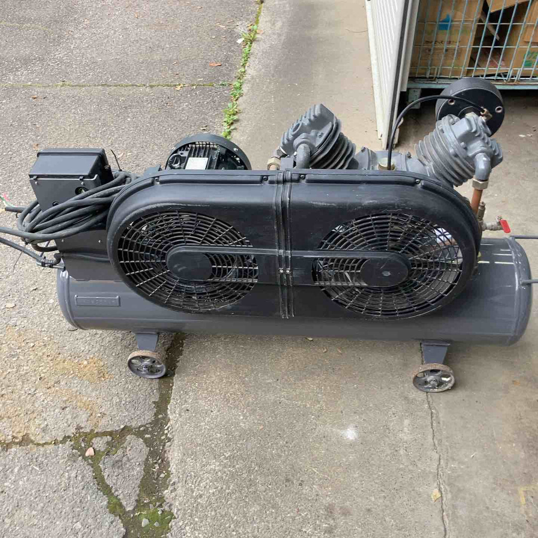 【店頭受取り限定】◇アネスト岩田(iwata) レシプロコンプレッサー TLP37EF-10 三相200V 50Hz 5馬力【所沢店】
