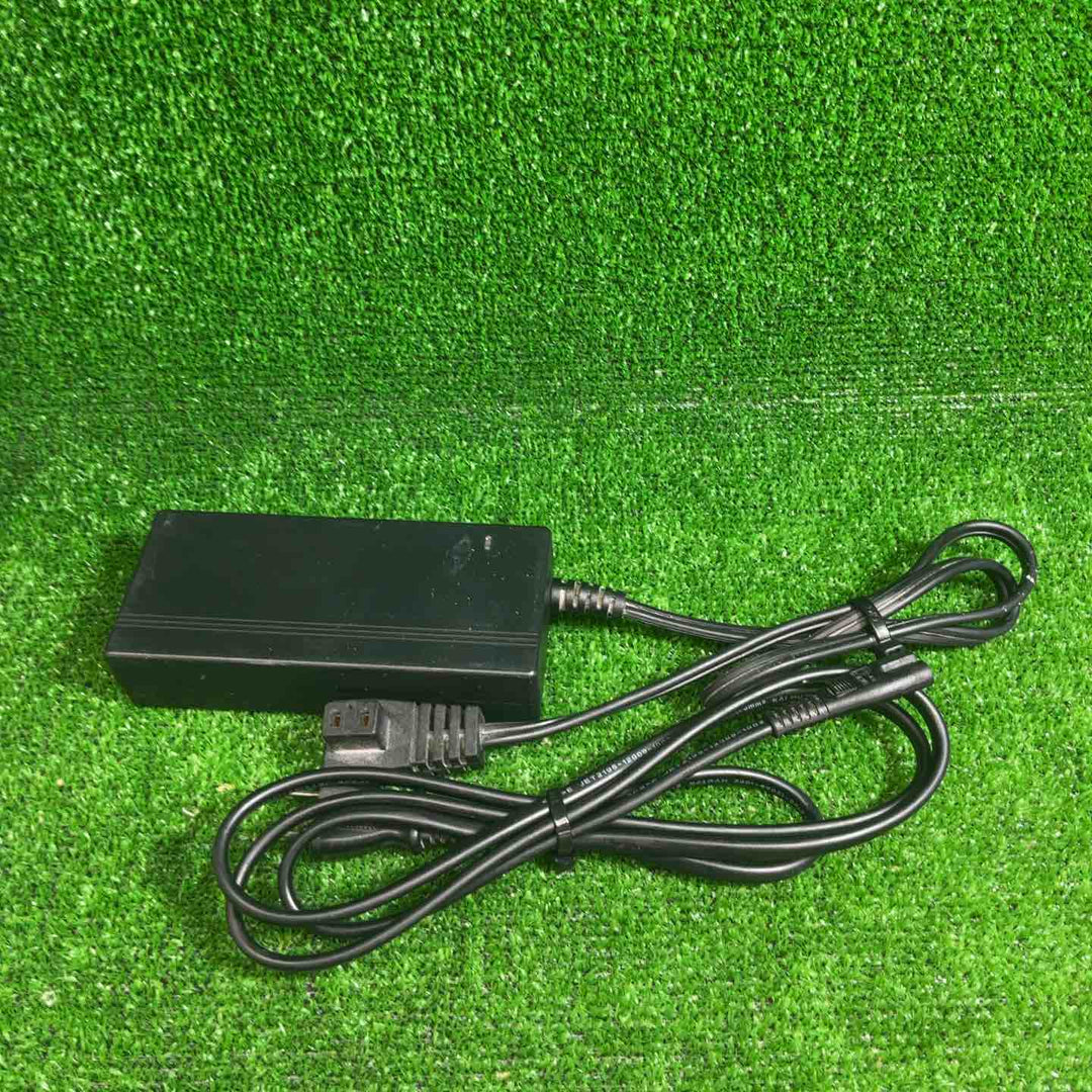 【中古品】 マキタ(makita) コードレス冷温庫 CW180DZ 【藤沢店】