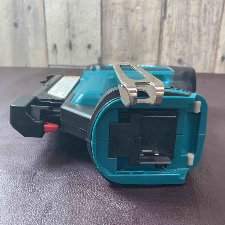 【中古品】 マキタ(makita) 14.4V コードレスピンネイラ PT353DZK 【東大和店】