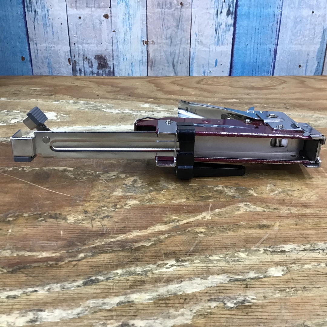 ▼未来工業 電気配線専用タッカー ケーブルカッター MCT-1 打ち込み動作未確認【柏店】