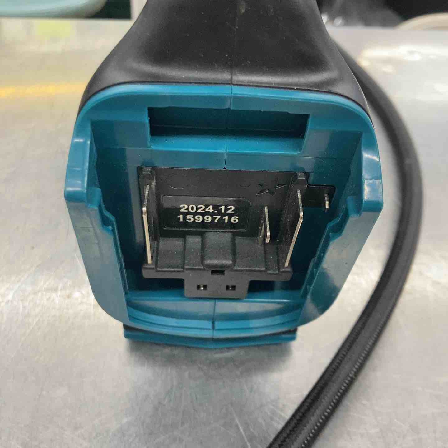 【中古品 美品】★マキタ makita 18V コードレス空気入れ MP180DZ 【戸田店】 中古品 美品】☆マキタ makita 18V コードレス空気入れ MP180DZ 【戸田