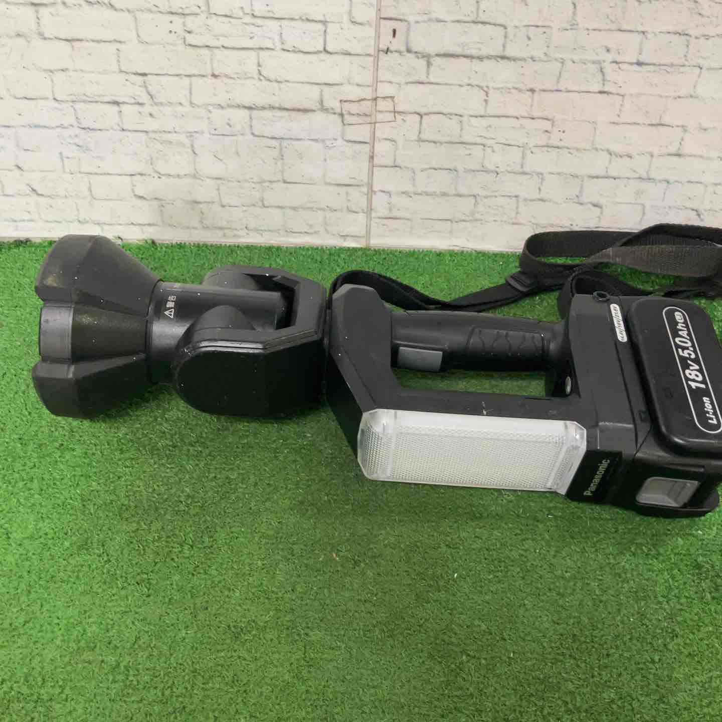 ◇パナソニック 充電LEDスポットワイドライト EZ37C6 (14.4V/18V/21.6V