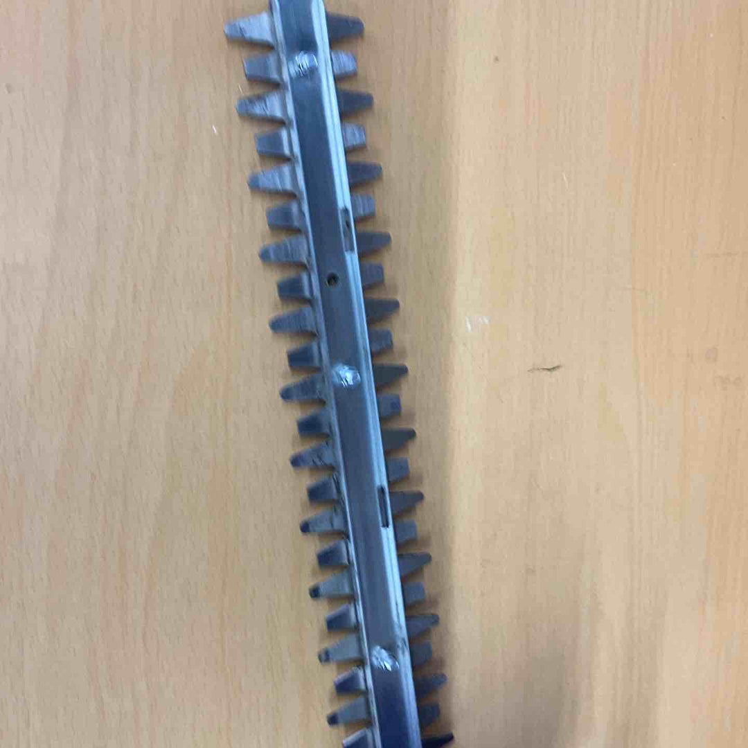 ◇マキタ(makita) コードレス生垣バリカン MUH364DZ 本体のみ【越谷店】