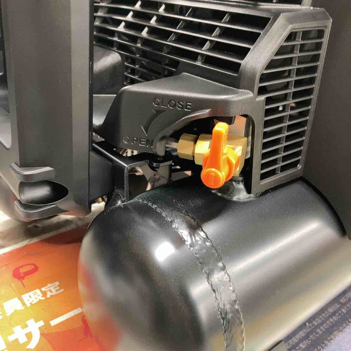 ★マックス(MAX) 高圧専用エアコンプレッサー AK-HH1310E2_ブラック【戸田店】